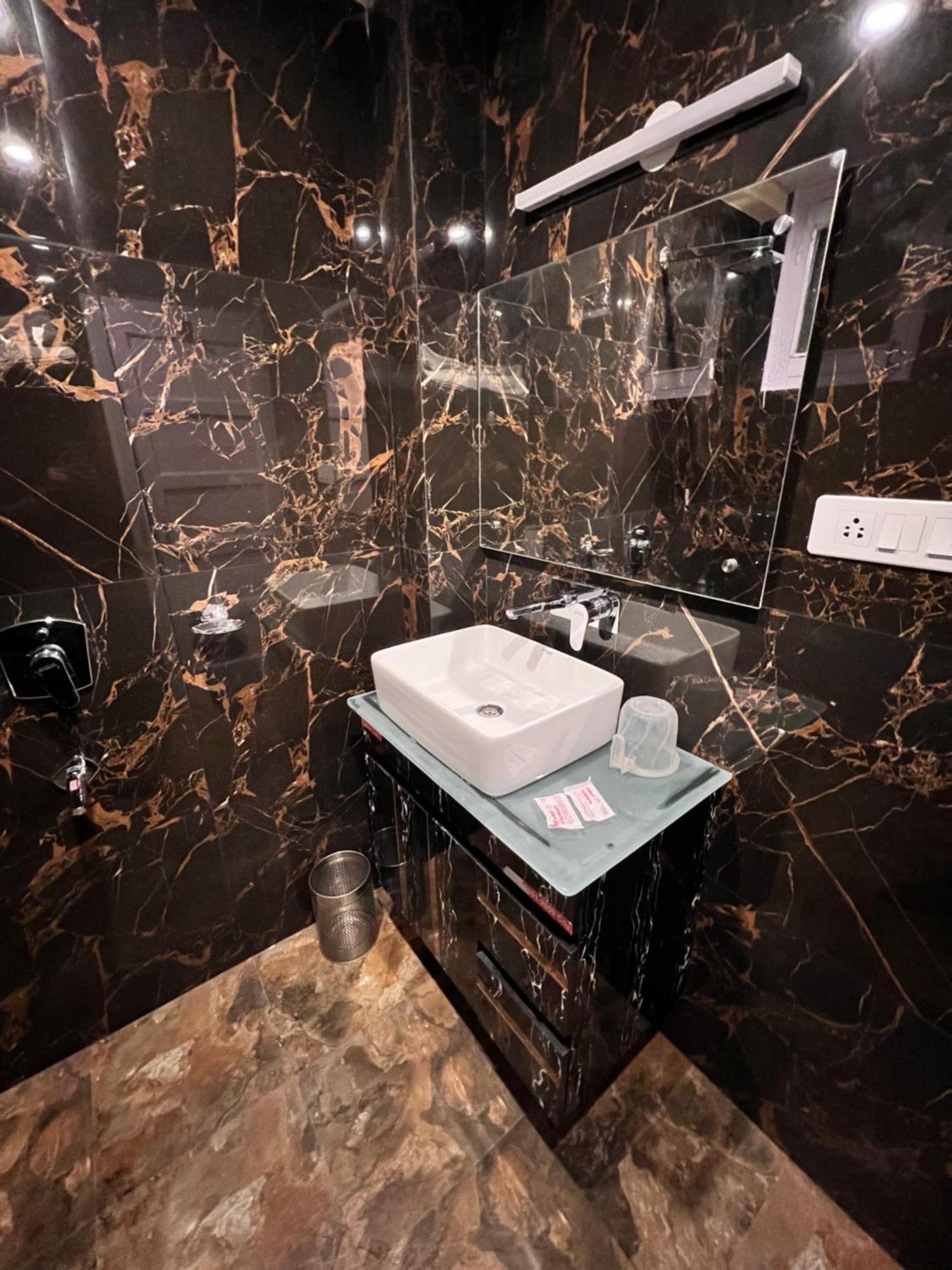 Hotel Victory Since 1979 Σίμλα Εξωτερικό φωτογραφία